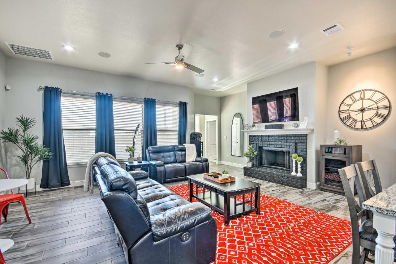 Modern Amarillo House With Fire Pit And Hot Tub! Villa Soncy Exterior photo
